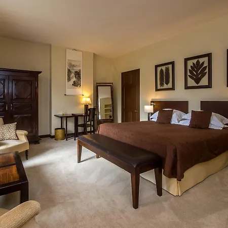 מלון Chateau De Verrieres & סומור