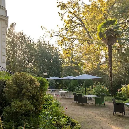 Chateau De Verrieres &