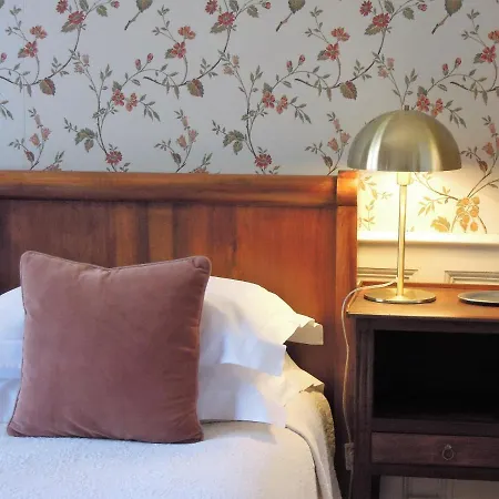 Отель Chateau De Verrieres & Сомюр