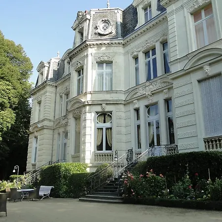 Отель Chateau De Verrieres & Сомюр