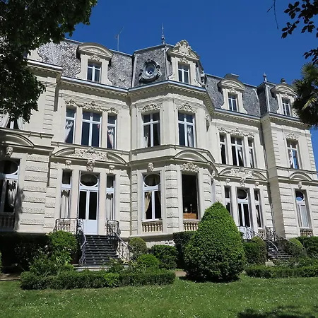 Chateau De Verrieres &