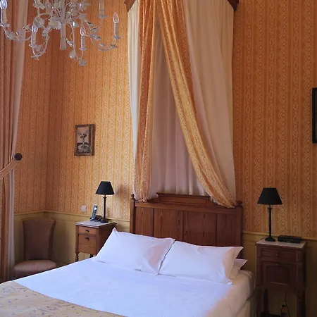 Chateau De Verrieres & 5*