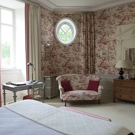 Отель Chateau De Verrieres & 5*