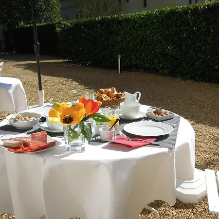 Chateau De Verrieres & Hotel Saumur