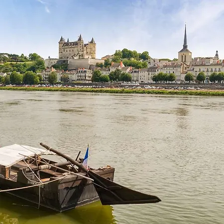 Chateau De Verrieres & Отель Сомюр