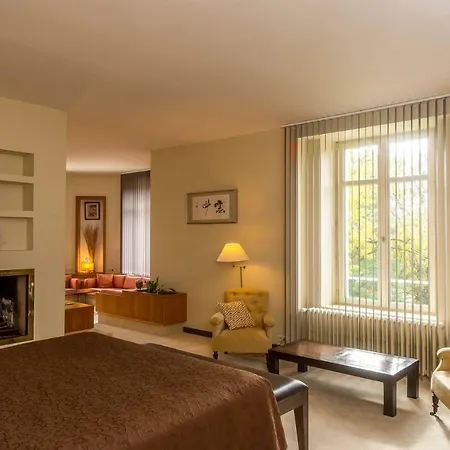 מלון Chateau De Verrieres & סומור