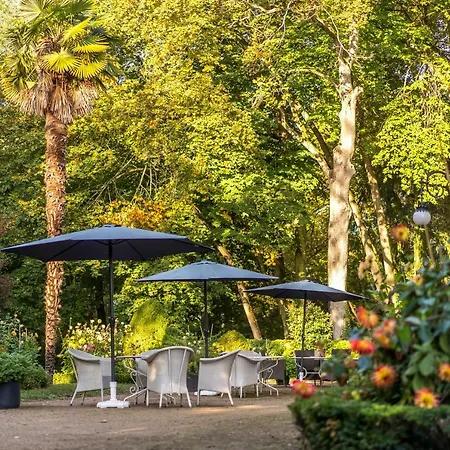 Chateau De Verrieres &