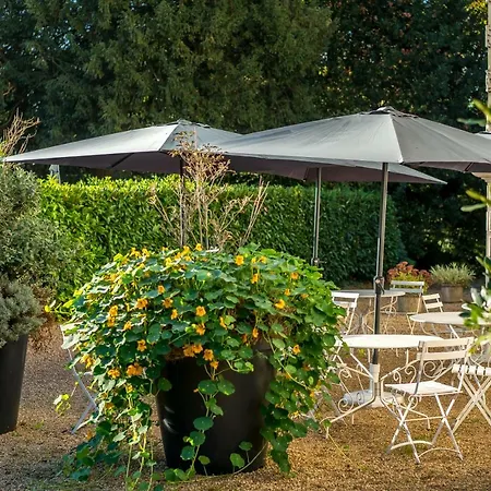 Отель Chateau De Verrieres & Сомюр