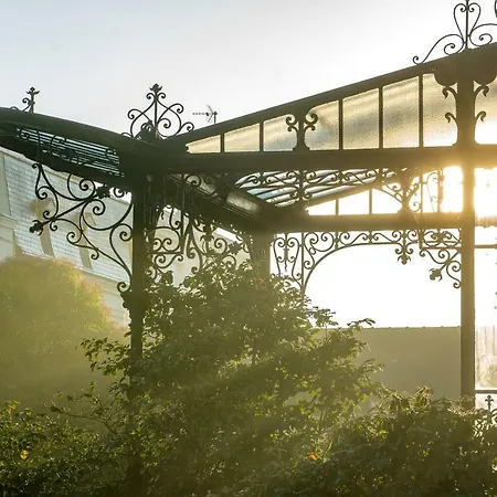 מלון Chateau De Verrieres & 5*