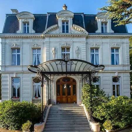 Chateau De Verrieres & 5*