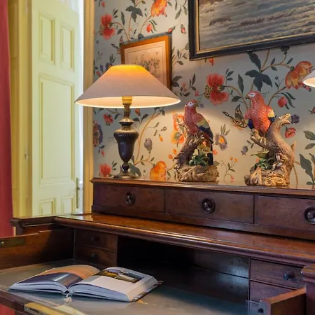 Отель Chateau De Verrieres & Сомюр