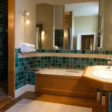 Chateau De Verrieres & Отель 5*