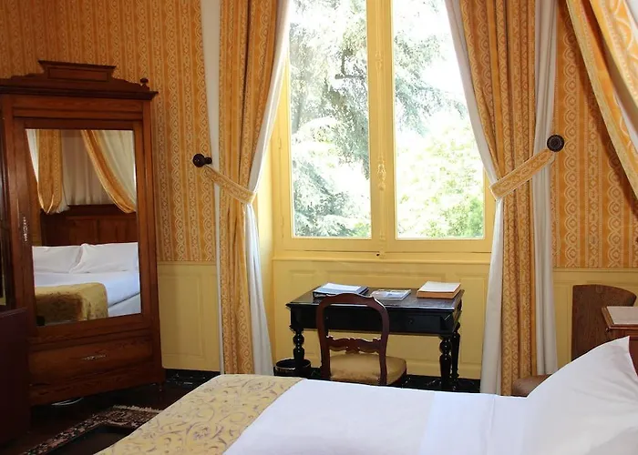 Chateau De Verrieres & 5*