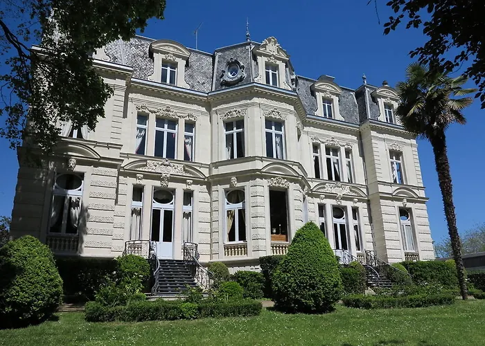 Chateau De Verrieres &