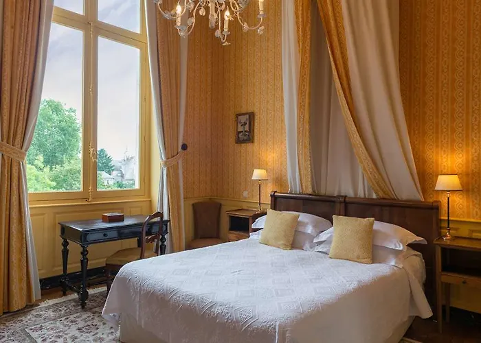 Chateau De Verrieres & ホテル 5*