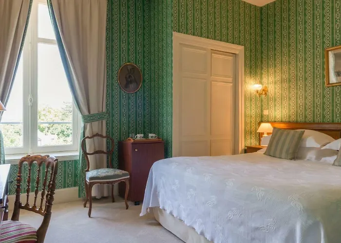 Chateau De Verrieres & ソミュール