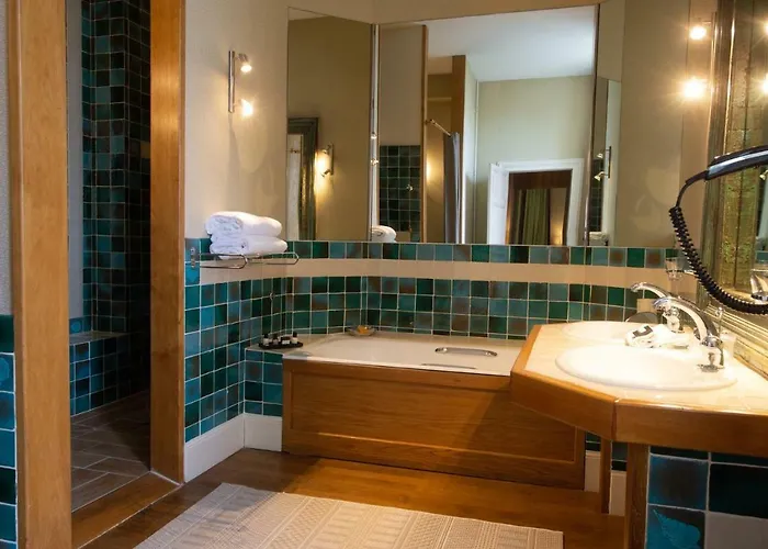 Chateau De Verrieres & Hotel 5*