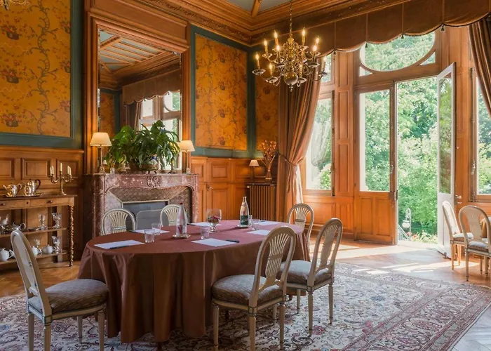 Chateau De Verrieres & 5*